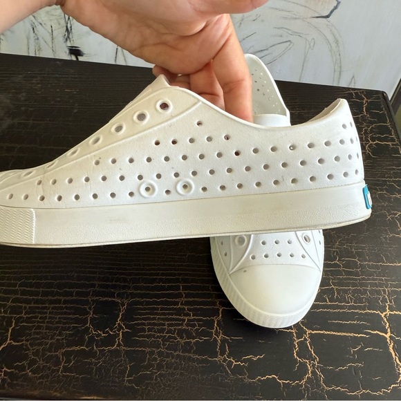 Native Shoes Women's Classic White Watershoes size 8 - Picture 11 of 12